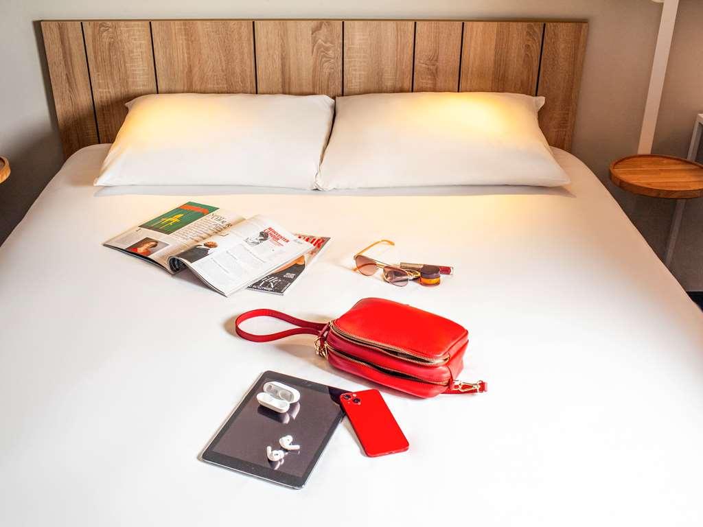 Ibis Pontarlier Hotel Room photo
